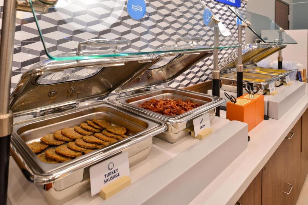 Holiday Inn Express Toronto East - Scarborough By Ihg Exteriér fotografie